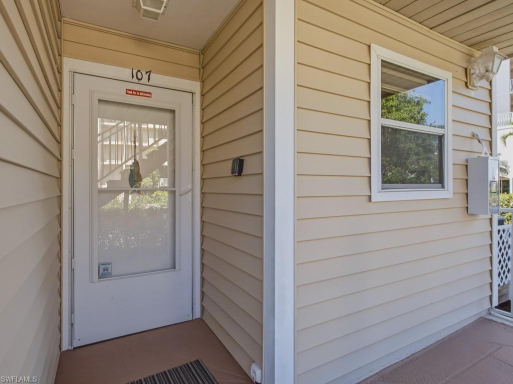 1060 Swallow AVE 107 photo 18