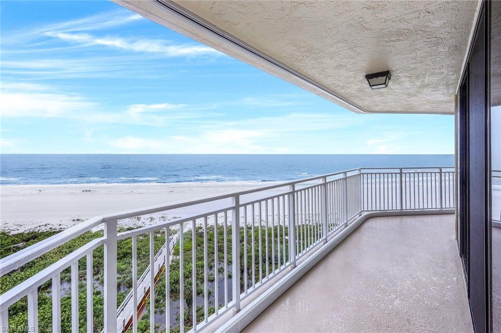 Dining Room Balcony