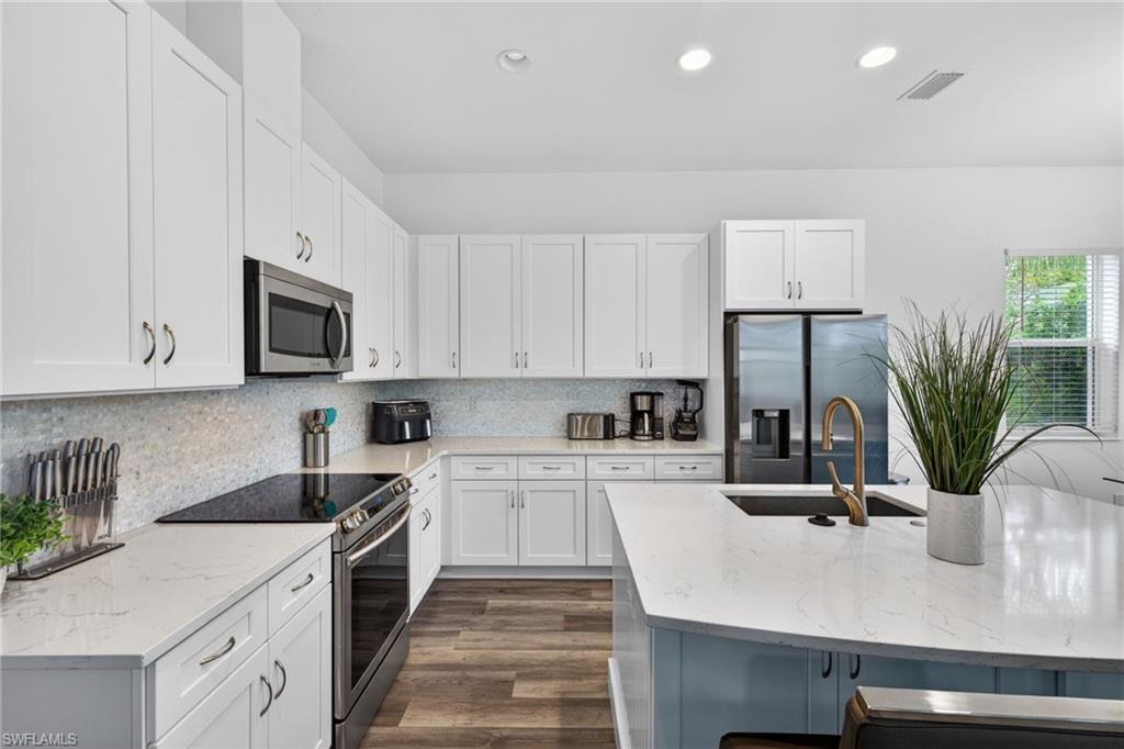 7753 Victoria Cove CT photo 10