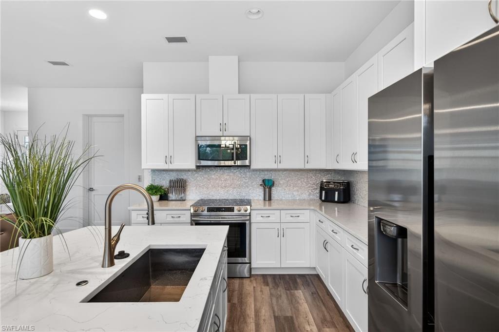 7753 Victoria Cove CT photo 14