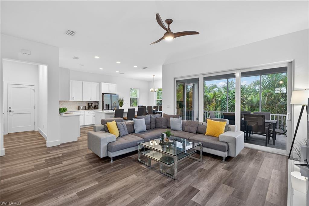 7753 Victoria Cove CT