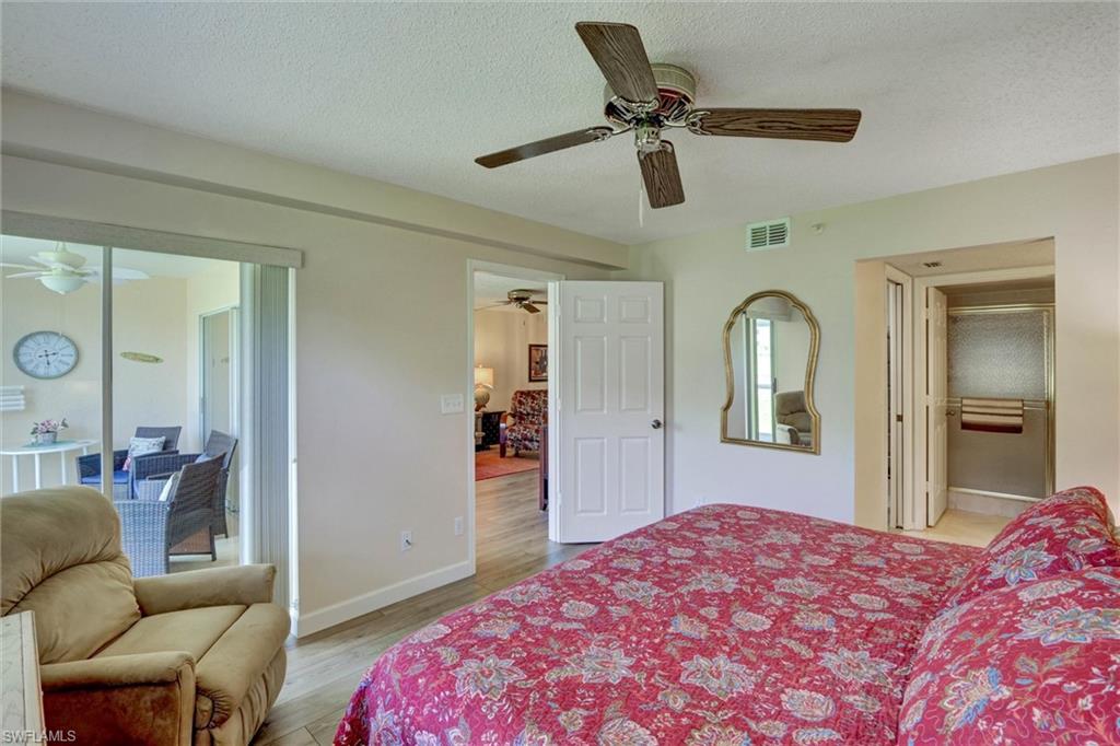 9900 Sunset Cove LN 114 photo 13