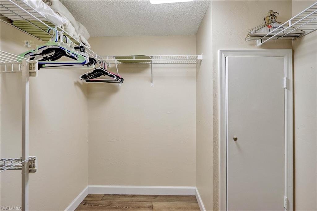 9900 Sunset Cove LN 114 photo 17