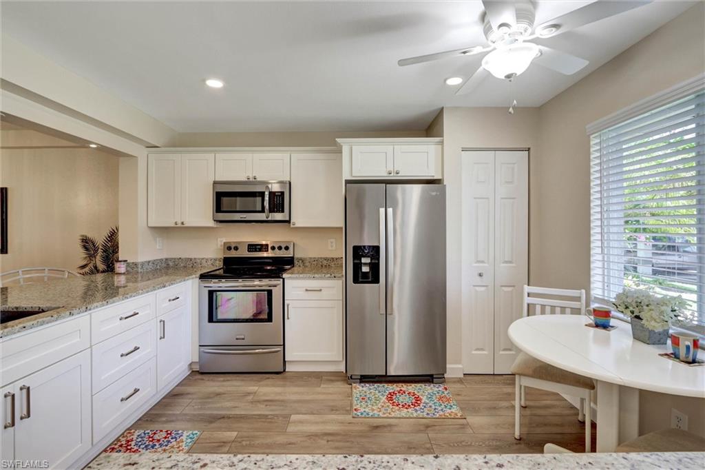 9900 Sunset Cove LN 114 photo 7