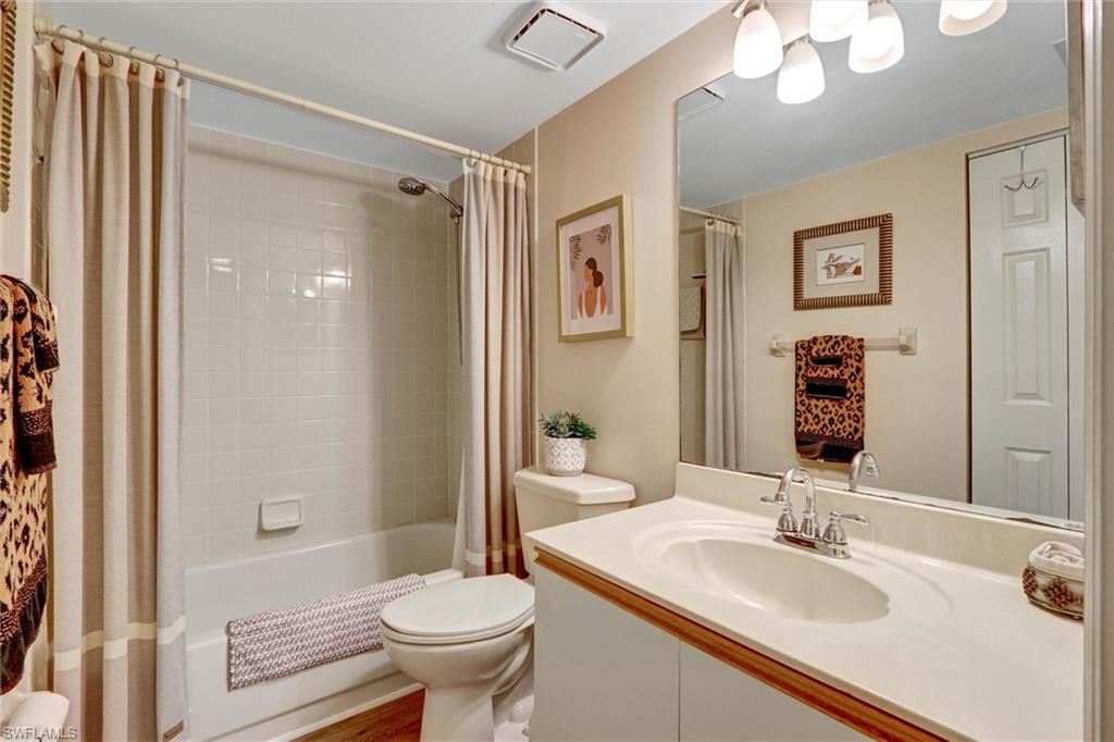 9900 Sunset Cove LN 114 photo 20