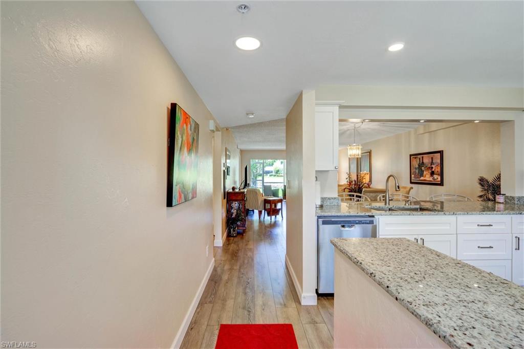 9900 Sunset Cove LN 114 photo 10