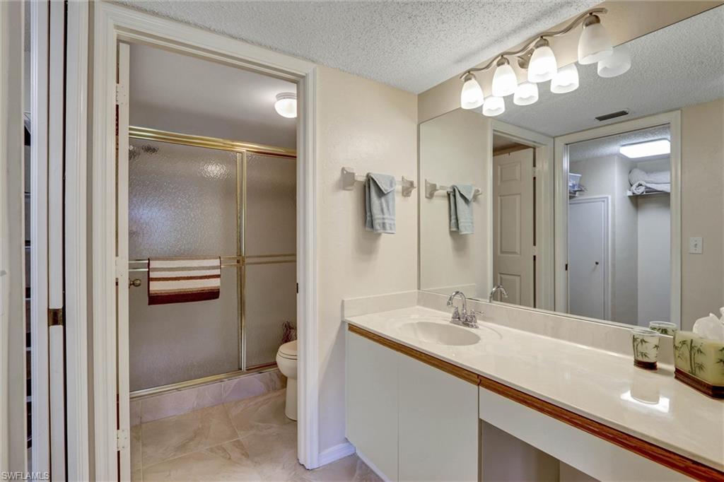 9900 Sunset Cove LN 114 photo 15