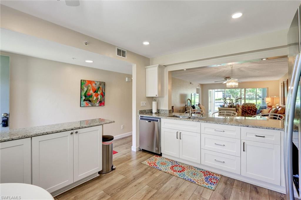 9900 Sunset Cove LN 114 photo 8