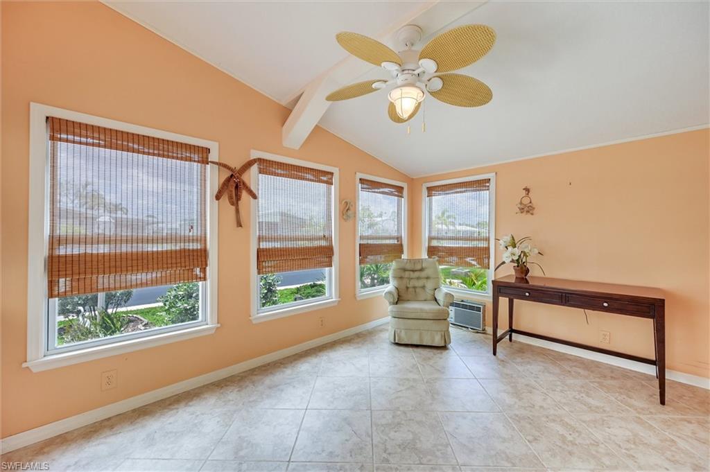 Florida room in front of manufactured home