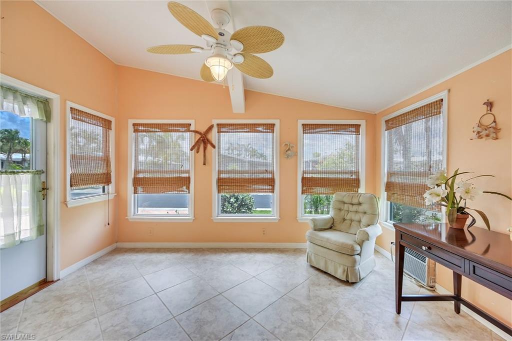 Florida room in front of manufactured home
