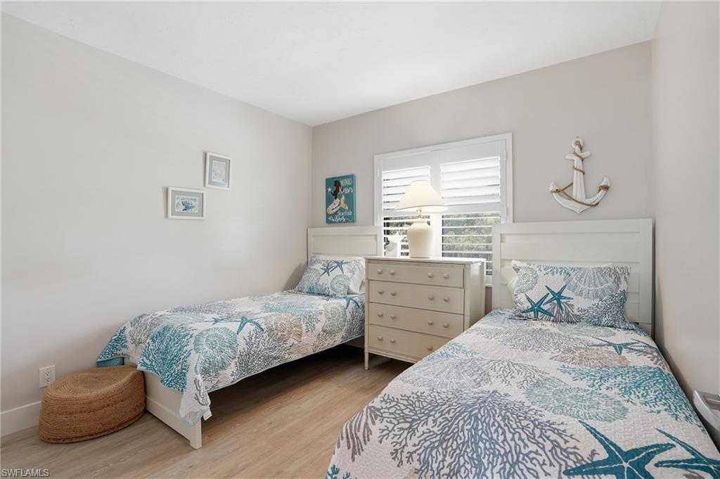 803 River Point DR 107B photo 20