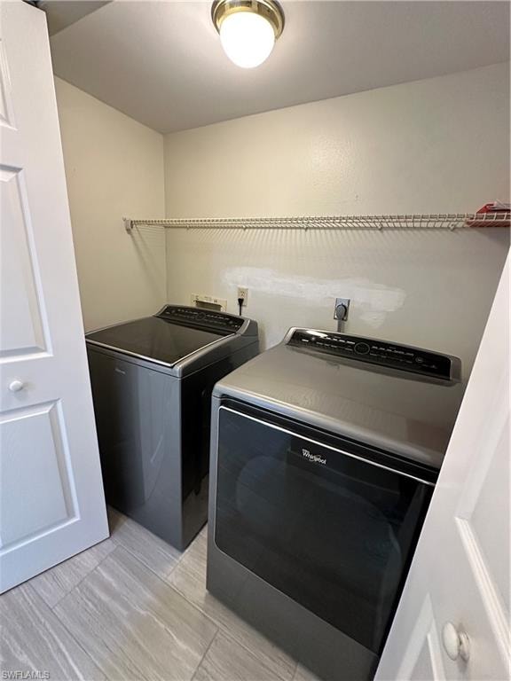 6136 Whiskey Creek DR 503 photo 23