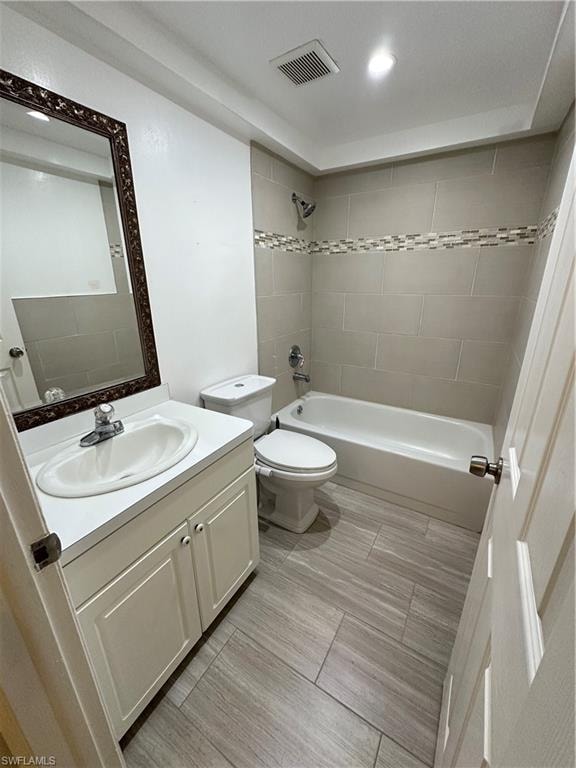 6136 Whiskey Creek DR 503 photo 25