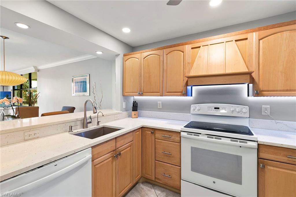 591 Seaview CT A508 photo 6