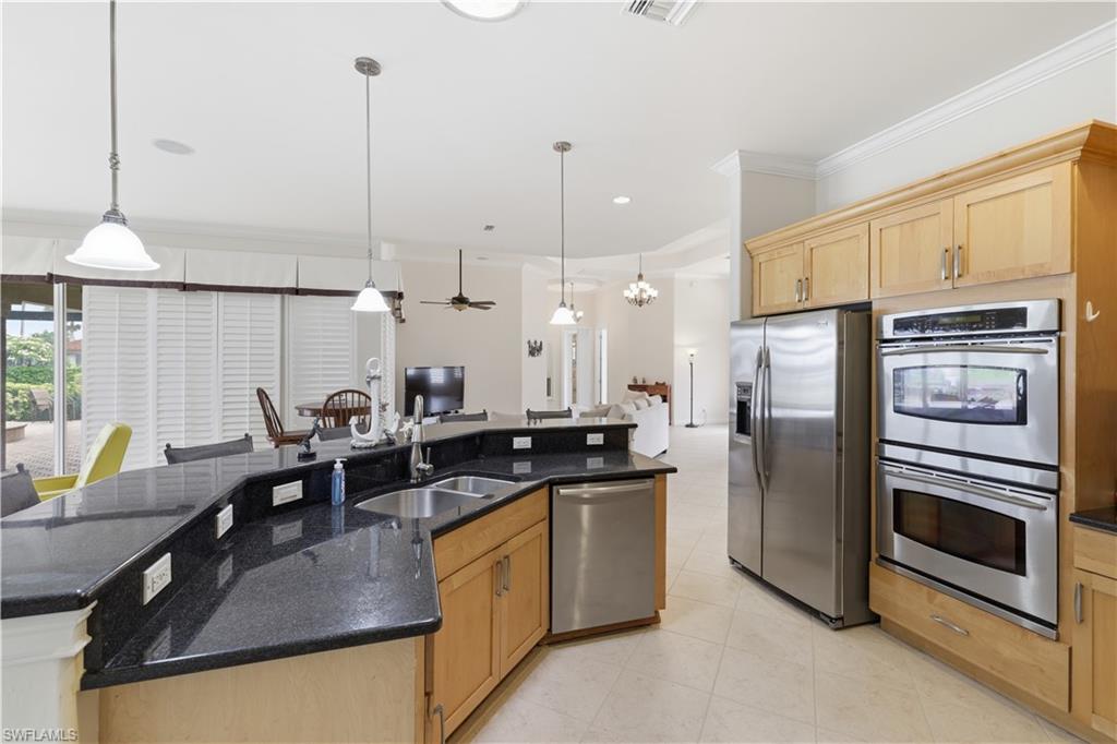 3622 Oasis BLVD photo 16