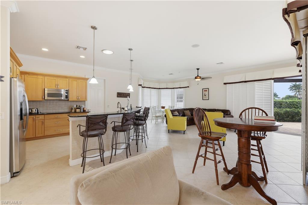 3622 Oasis BLVD photo 10