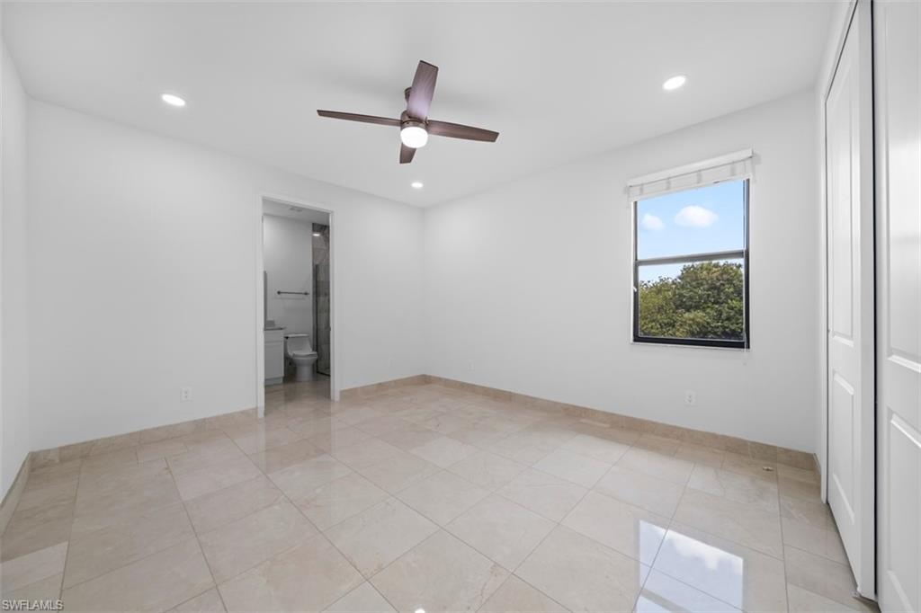 Bedroom Suite/Bathroom