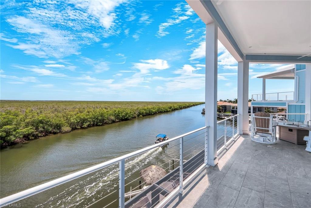 1st Floor Balcony