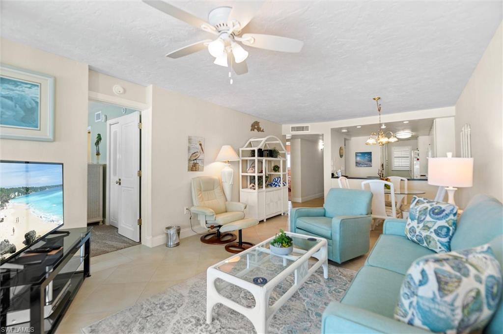 6400 Estero BLVD 301