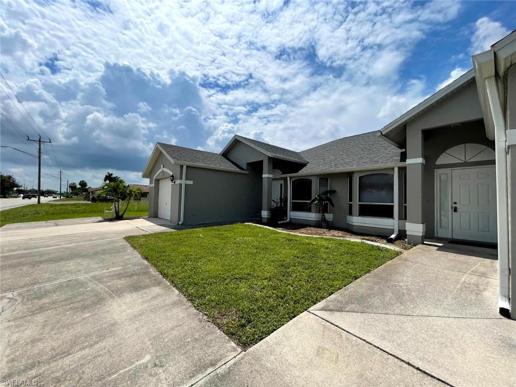 906 Cape Coral PKY W