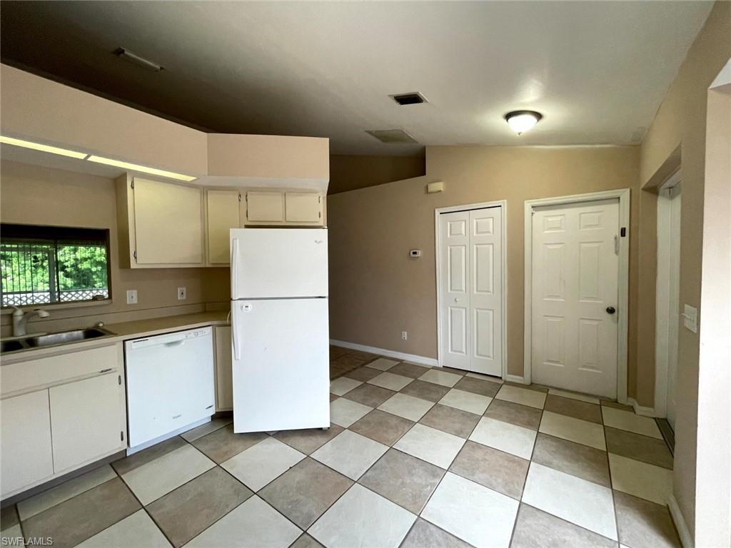 906 Cape Coral PKY W photo 11