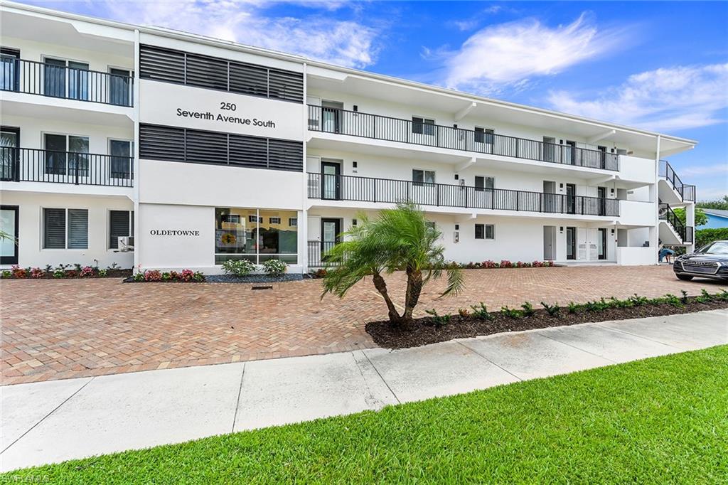 Front of building - 2 blocks from beach