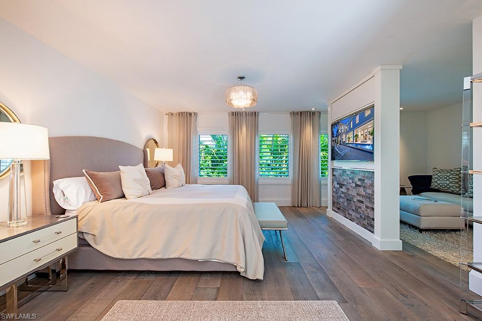 King-sized bed