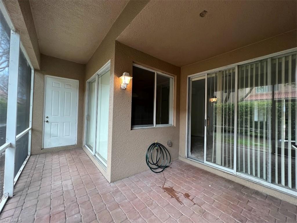 9634 Roundstone CIR photo 12