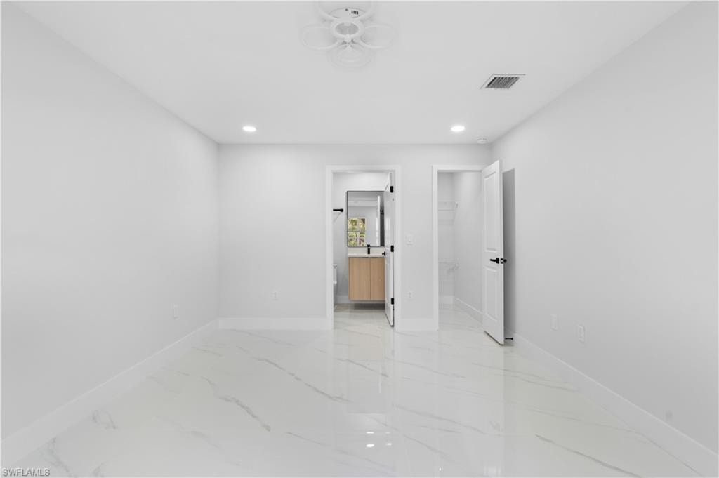 1055 Asther ST E photo 22