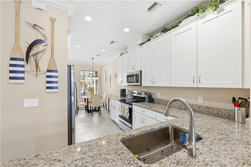 9441 Benvenuto CT 102 photo 7