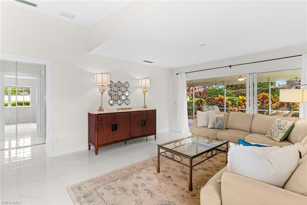 3210 Barbados LN photo 15