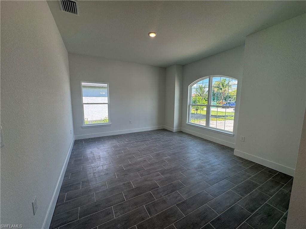 302 SE 1st TER photo 9