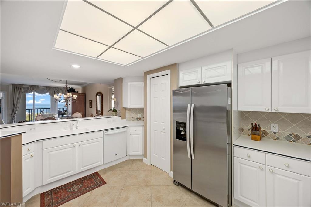 7117 Pelican Bay BLVD 1508 photo 12