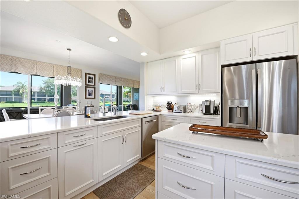 729 Regency Reserve CIR 5501 photo 13