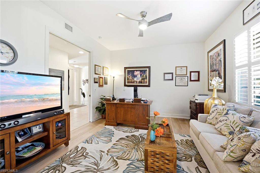 729 Regency Reserve CIR 5501 photo 19