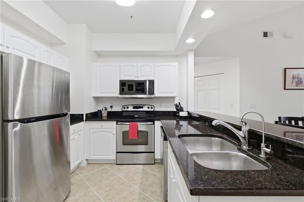 1108 Winding Pines CIR 201 photo 9