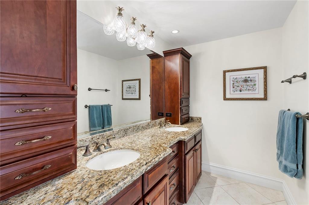 5731 Cypress Hollow WAY photo 17