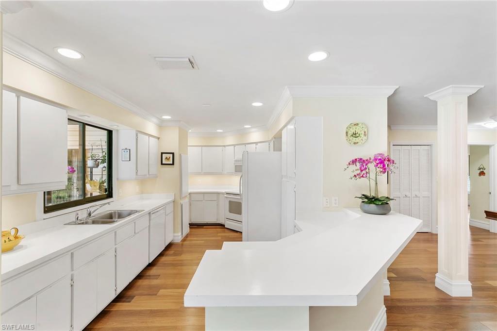 5731 Cypress Hollow WAY