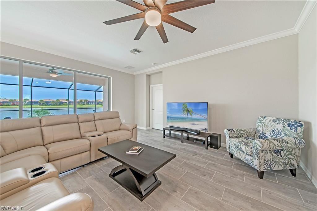 10284 Livorno DR photo 9