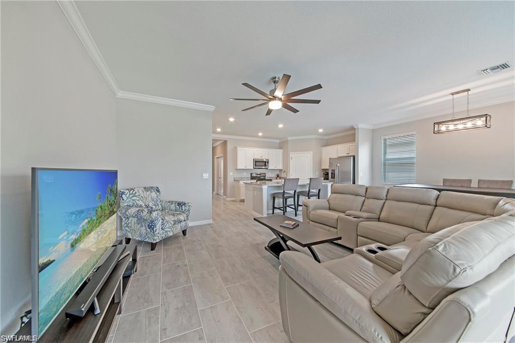 10284 Livorno DR photo 8