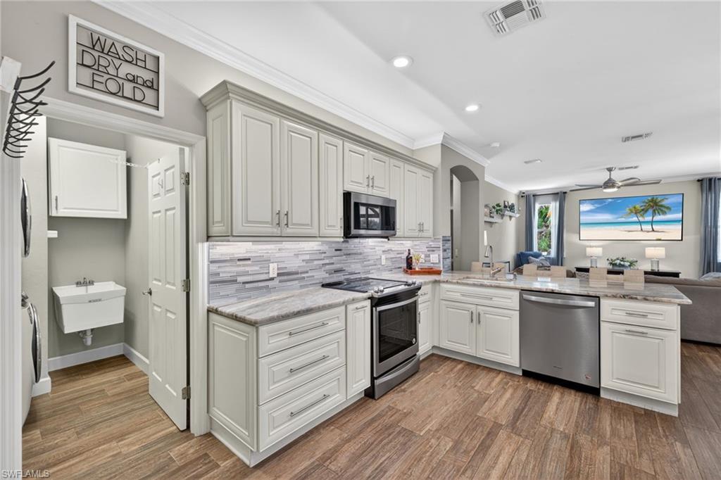 Under and Upper cabinet LED Lighting