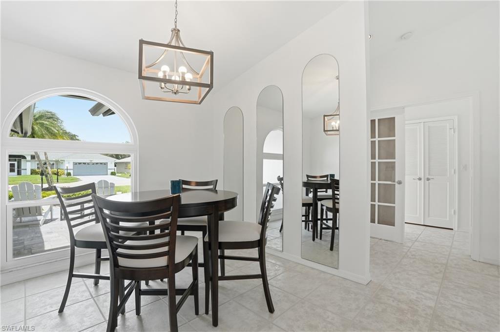 132 Bordeaux CIR photo 6