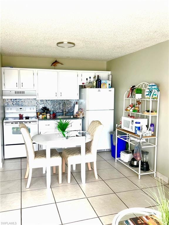 7330 Estero BLVD 301