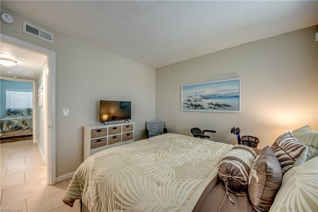 4904 Vincennes CT 108 photo 28