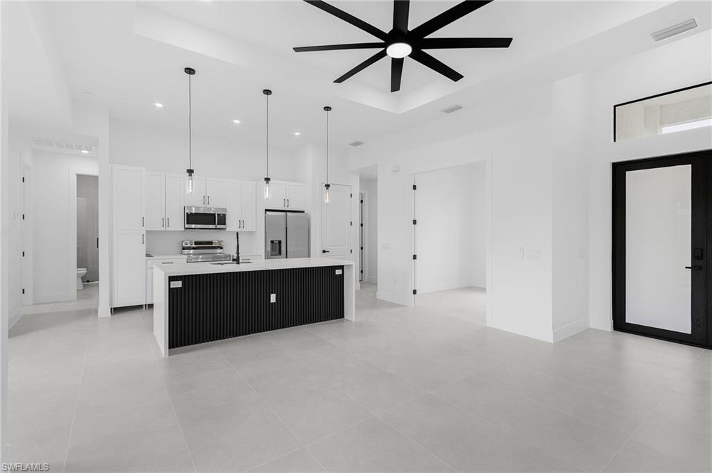 7 SW 19th PL photo 8