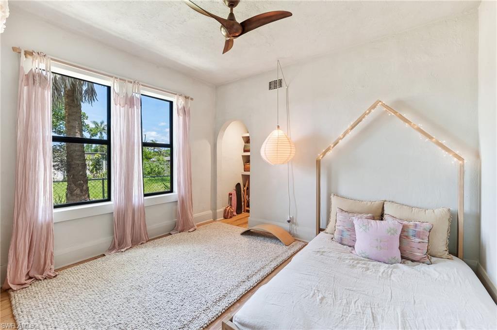 1717 Sunset PL photo 17
