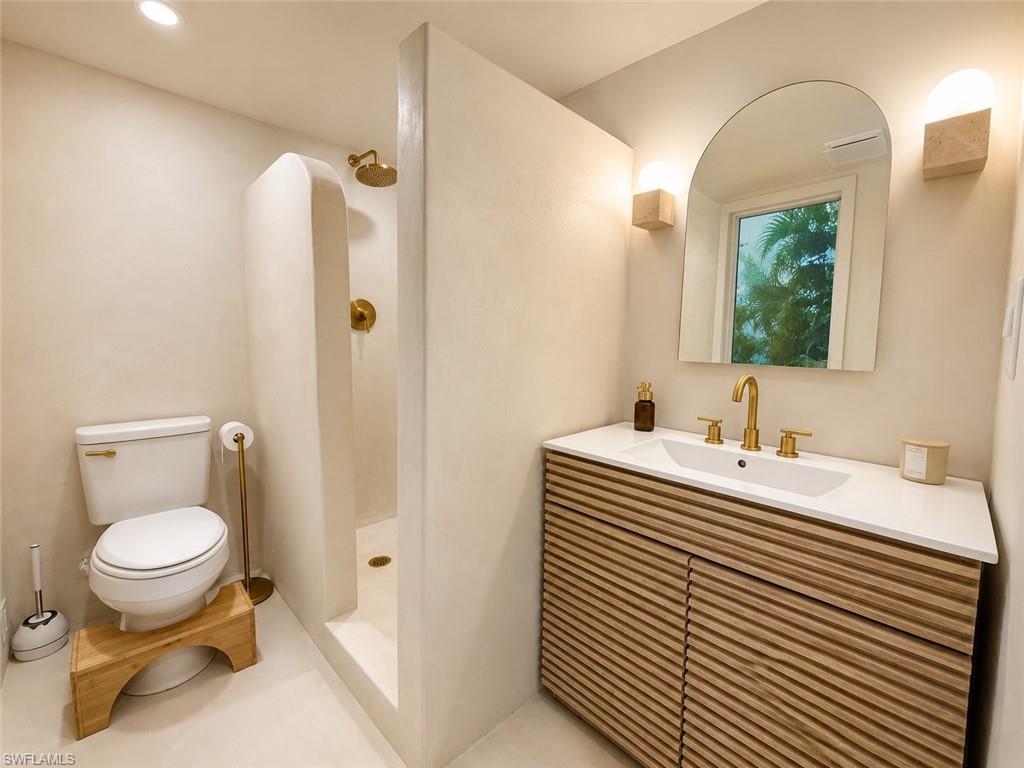 1717 Sunset PL photo 14