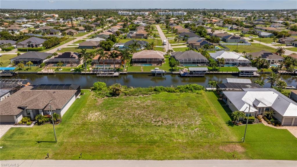 2201 SW 28th TER