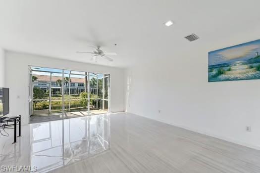 827 Hampton CIR 146 photo 7