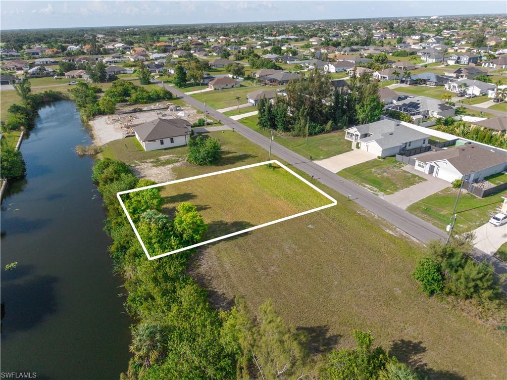 1124 NW 28th AVE